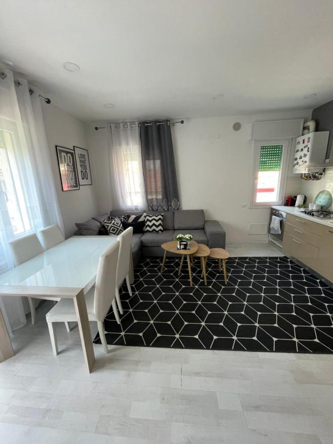 Apartamento Casa Di Isabelle Venezia Mestre Exterior foto